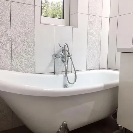 Flair Apartmanhaz * Eger