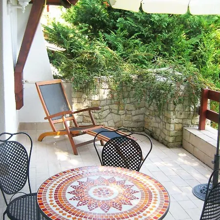Flair Apartmanhaz Apartment *